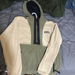 Men’s size small Columbia hooded micro fleece